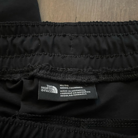 Northface joggers - Picture 8 of 11